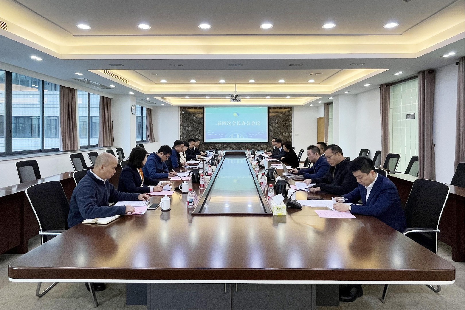 东莞市调解协会召开二届四次会长办公会议